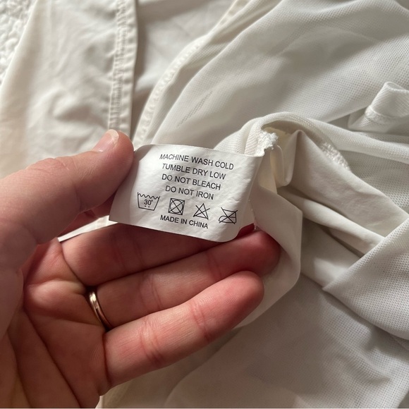 Zyia Active White High Neck Open Back with Split Mesh Active Tank Size Medium M. - Picture 14 of 14